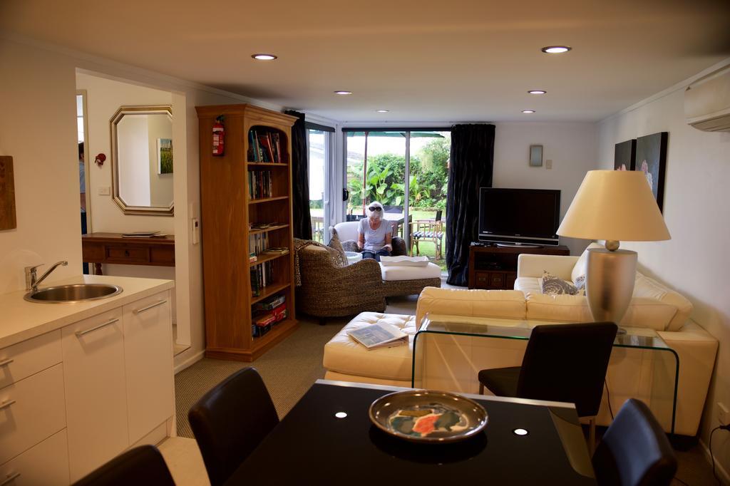 Sunny Glen Cottage Waikanae Εξωτερικό φωτογραφία